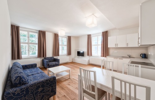 Ostruzna Apartamento | Theresian Apartment