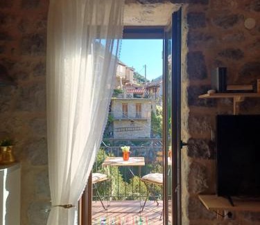Trikolonoi Apartamento | Theta Guesthouse