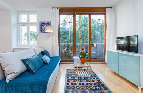 Mitte Apartamento | TheZion, lovely 1 BR up to 3