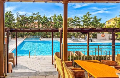 Acharavi Apartamento | Thinalos Hotel