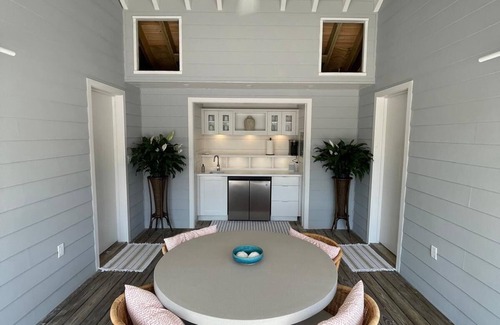 Dunmore Town Casa | Third Reef - A Beautiful Oceanfront House on the Pink Sands of Harbour Island
