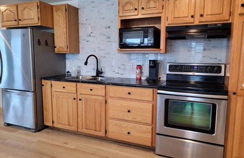 Woodstock Apartamento | This 2 bedroom, 2 bathroom waterfront property offers fantastic river views!