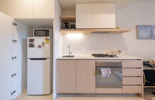 Caulfield East Apartamento | This apartment is a 2 bedroom(s), 1 bathrooms, located in Caulfield North, VIC.