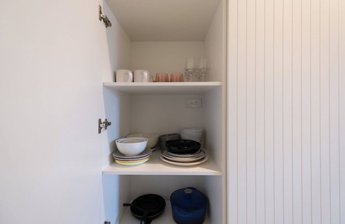 Caulfield East Apartamento | This apartment is a 2 bedroom(s), 1 bathrooms, located in Caulfield North, VIC.