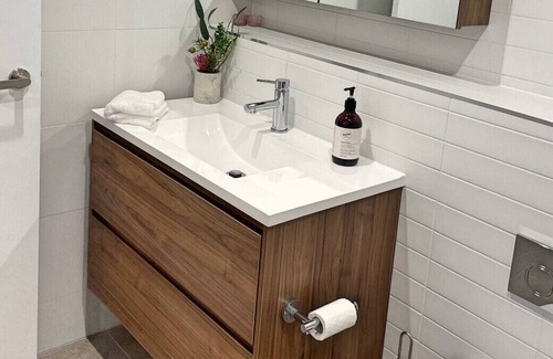 Phillip Apartamento | 1BR New, Cozy & Relaxing - 927 Woden GCT