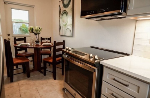 Warwick Apartamento | This apartment is a 1 bedroom(s), 1.5 bathrooms, located in Warwick, Warwick Parish.