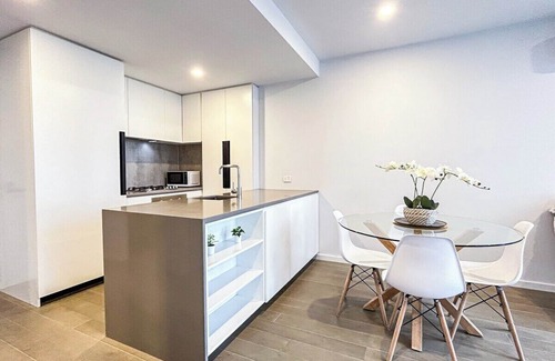 Carlton South Apartamento | This apartment is a 2 bedroom(s), 1 bathrooms, located in Melbourne, VIC.