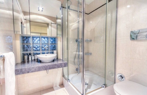 Alsancak Apartamento | Bright Lovely Modern Luxury Home w/ Views #165