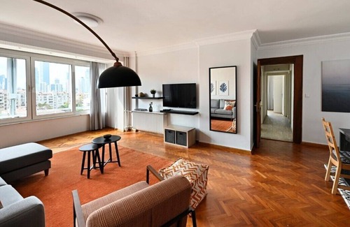 Besiktas Apartamento | Modern Bright Central 3BD Spacious Home! #235