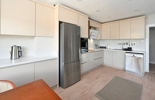 Sariyer Apartamento | Bright Spacious Lovely 4BD Gem +Terrace Views #232
