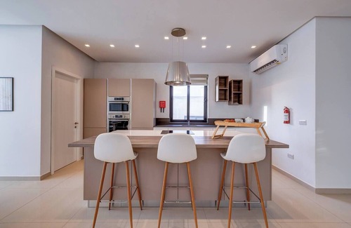 Mellieħa Heights Apartamento | This apartment is a 3 bedroom(s), 3 bathrooms, located in Il-Mellieħa, null.
