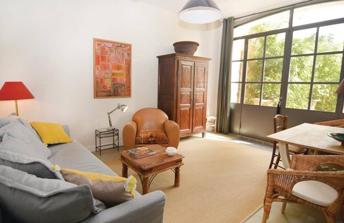 Cabannes Apartamento | Alojamiento de 1 habitaciones en Cabannes