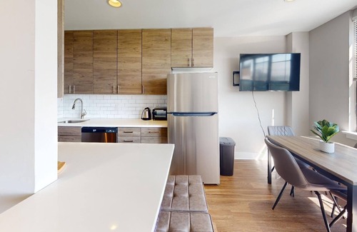Germantown Apartamento | This apartment is a 2 bedroom(s), 1 bathrooms, located in Philadelphia, PA.