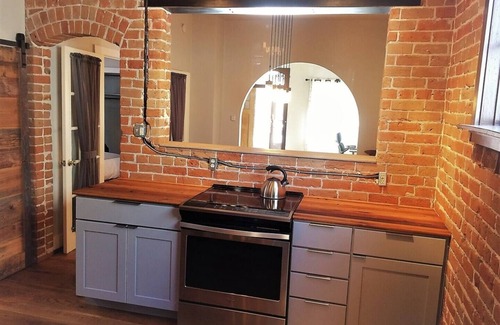 Salida Casa | This bungalow is a 2 bedroom(s), 1 bathrooms, located in Salida, CO.