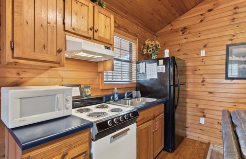 Sevierville Chalet De Esquí | This chalet is a 1 bedroom(s), 1 bathrooms, located in Sevierville , TN.