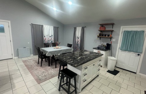 Harlingen Casa | This charming three-bedroom, two-bathroom home is perfect for your weekend!