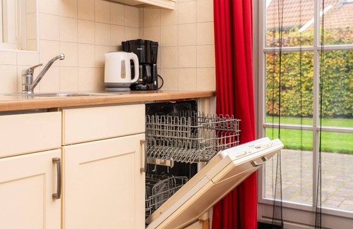 Wierden Casa | This comfortable luxury villa is located in the vacation park Buitengoed Het Lageveld. Next to the park is a swimming lake (36 ha) - a swimming and recreational paradise in the summer months.