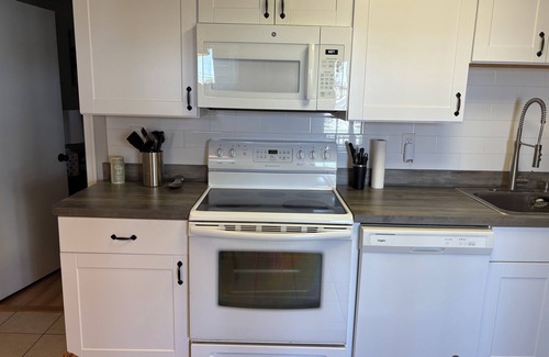 Fenwick Island Condominio | This condominium is a 2 bedroom(s), 2 bathrooms, located in Fenwick Island, DE.