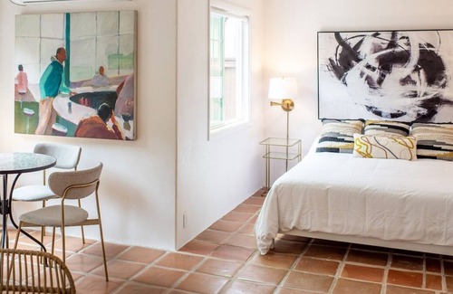Montecito Cabaña | This cottage is a 0 bedroom(s), 1 bathrooms, located in Montecito, CA.