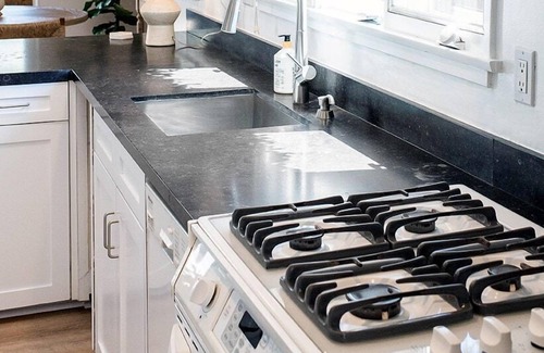 Montecito Cabaña | This cottage is a 1 bedroom(s), 1 bathrooms, located in Montecito, CA.
