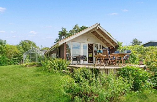 Olsted Casa | This cozy vacation home awaits you near the Roskilde fjord shore.