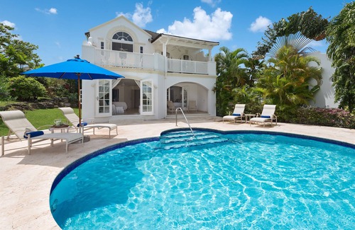 Merlin Bay Casa | This elegant 3-bedroom, the 3.5-bathroom townhouse