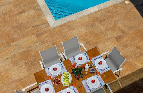 Pomos Casa | This fantastic, air-conditioned beachfront property is a perfect getaway for holiday makers wanting