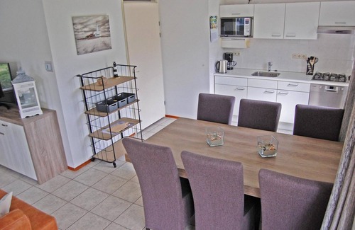 Breskens Casa | This fully-furnished, suitable for 6 persons, detached recreation House type "STERN" is located on the beach park Schoneveld (no: 232).