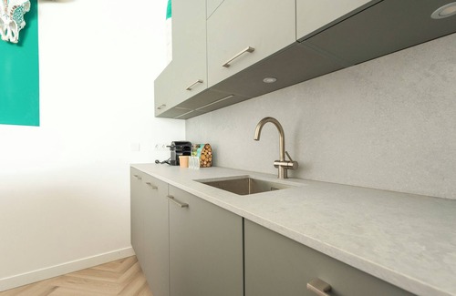 Centrum Apartamento | Este apartamento de lujo completamente renovado en Roosendaal es perfecto para viajes de negocios o