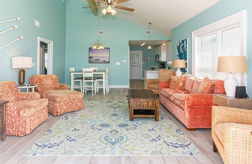 Southpointe Casa | THIS HOME HAS BEEN COMPLETELY REMODELED AND IS AWESOME! IT IS DIRECT GULF FRONT AND WILL ACCOMMODATE UP TO 7 PEOPLE. THIS HOME SITS AT THE END OF ITS PRIVATE 900 FOOT DRIVEWAY WHICH PROVIDES PRIVACY AND SERENITY.
