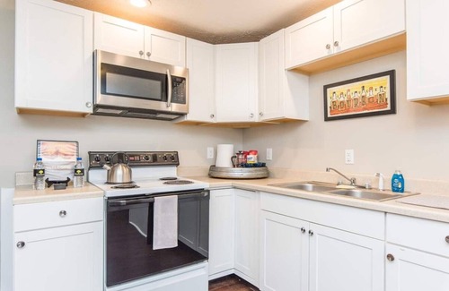 Frankfort Casa | This house is a 2 bedroom(s), 1 bathrooms, located in Frankfort, KY.
