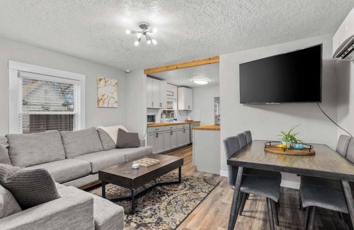 Nampa Casa | This house is a 2 bedroom(s), 1 bathrooms, located in Nampa, ID.
