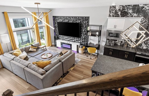 Chattanooga Casa | This house is a 3 bedroom(s), 3.5 bathrooms, located in Chattanooga, TN.