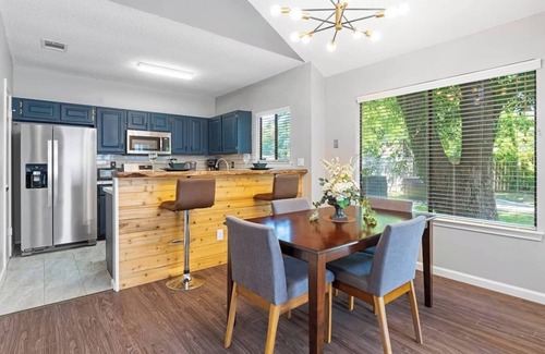 Wells Branch Casa | This house is a 3 bedroom(s), 2 bathrooms, located in Austin, TX.