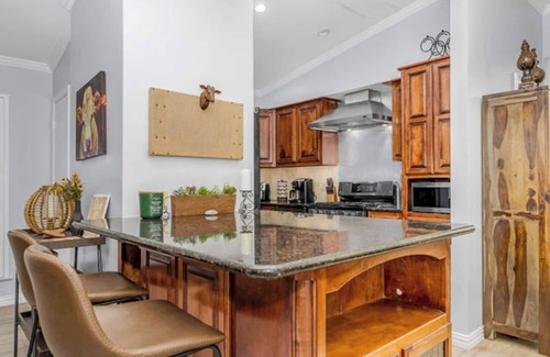 Northwest Dallas Casa | NEW The Texas Boudoir SpaHome - Naturalist Retreat