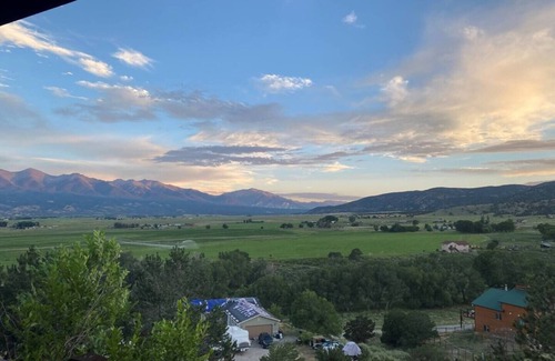 Salida Casa | This house is a 3 bedroom(s), 2.5 bathrooms, located in Salida, CO.