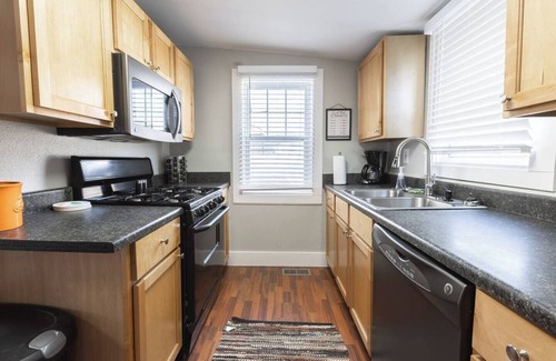 Independence Casa | This house is a 3 bedroom(s), 1 bathrooms, located in Independence, MO.
