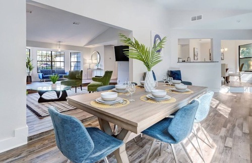 Jacksonville Casa | This house is a 3 bedroom(s), 2 bathrooms, located in Jacksonville, FL.