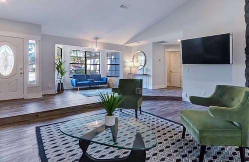 Jacksonville Casa | This house is a 3 bedroom(s), 2 bathrooms, located in Jacksonville, FL.
