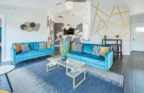 Westside Casa | This house is a 3 bedroom(s), 2 bathrooms, located in Jacksonville, FL.