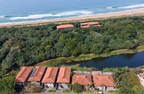 Port Zimbali Casa | This house is a 3 bedroom(s), 3 bathrooms, located in Dolphin Coast, KwaZulu-Natal.