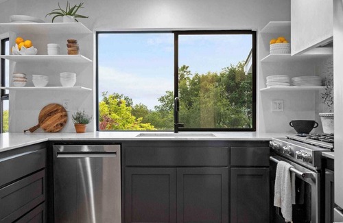 Santa Rosa Casa | This house is a 4 bedroom(s), 3 bathrooms, located in Santa Rosa, CA.