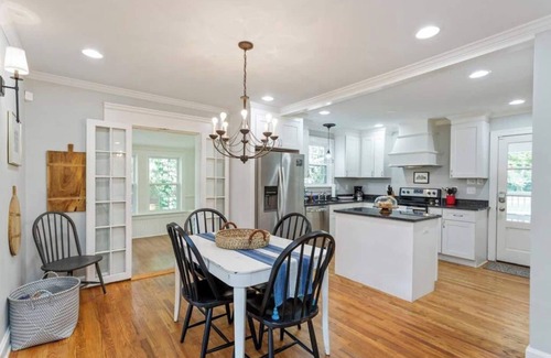 Bluefields Casa | This house is a 4 bedroom(s), 3 bathrooms, located in Nashville, TN.