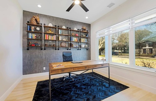 Dallas Casa | Oak Lawn Prestige Pool & Spa
