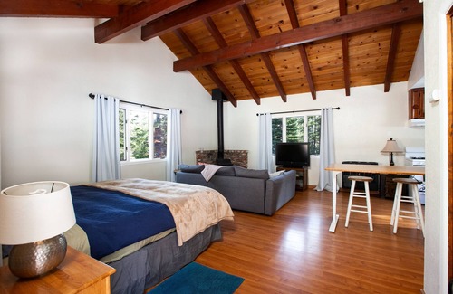 Tahoma Casa | New! Cozy Rubicon Studio Ready For Ski Lease