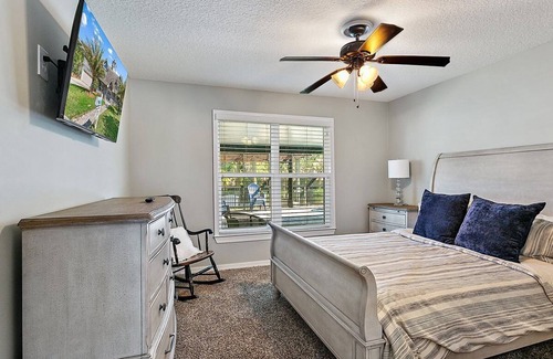 Jacksonville Casa | This house is a 4 bedroom(s), 3 bathrooms, located in Jacksonville, FL.