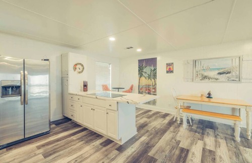 Port Bolivar Casa | This house is a 1 bedroom(s), 1 bathrooms, located in Bolivar Peninsula, TX.