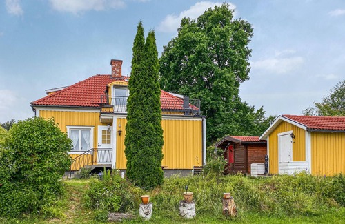 Nordostra Motala Casa | This inviting vacation home welcomes you close to Lake Borensee.