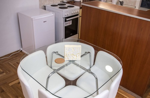 Zvezdara Apartamento | Esta es una excelente ubicación si conoces Vracar. También es muy privado y tranquilo.