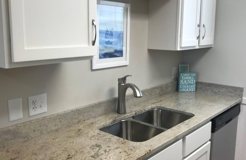 Carolina Beach Condominio | ¡Eso es todo! NUEVO CONDOMINIO FRENTE AL MAR acaba de finalizar a principios de 2018 !!!